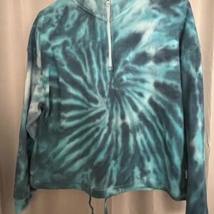 Chic Blue Tie-Dye Sweater – Comfy, Bold & On-Trend